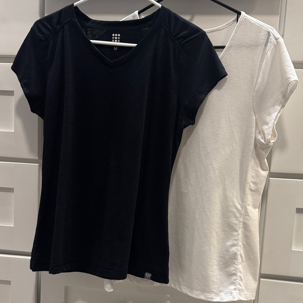 Bundle of 2 Title Nine matahari t-shirts size medium